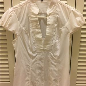 Tailored cap sleeve dress shirt